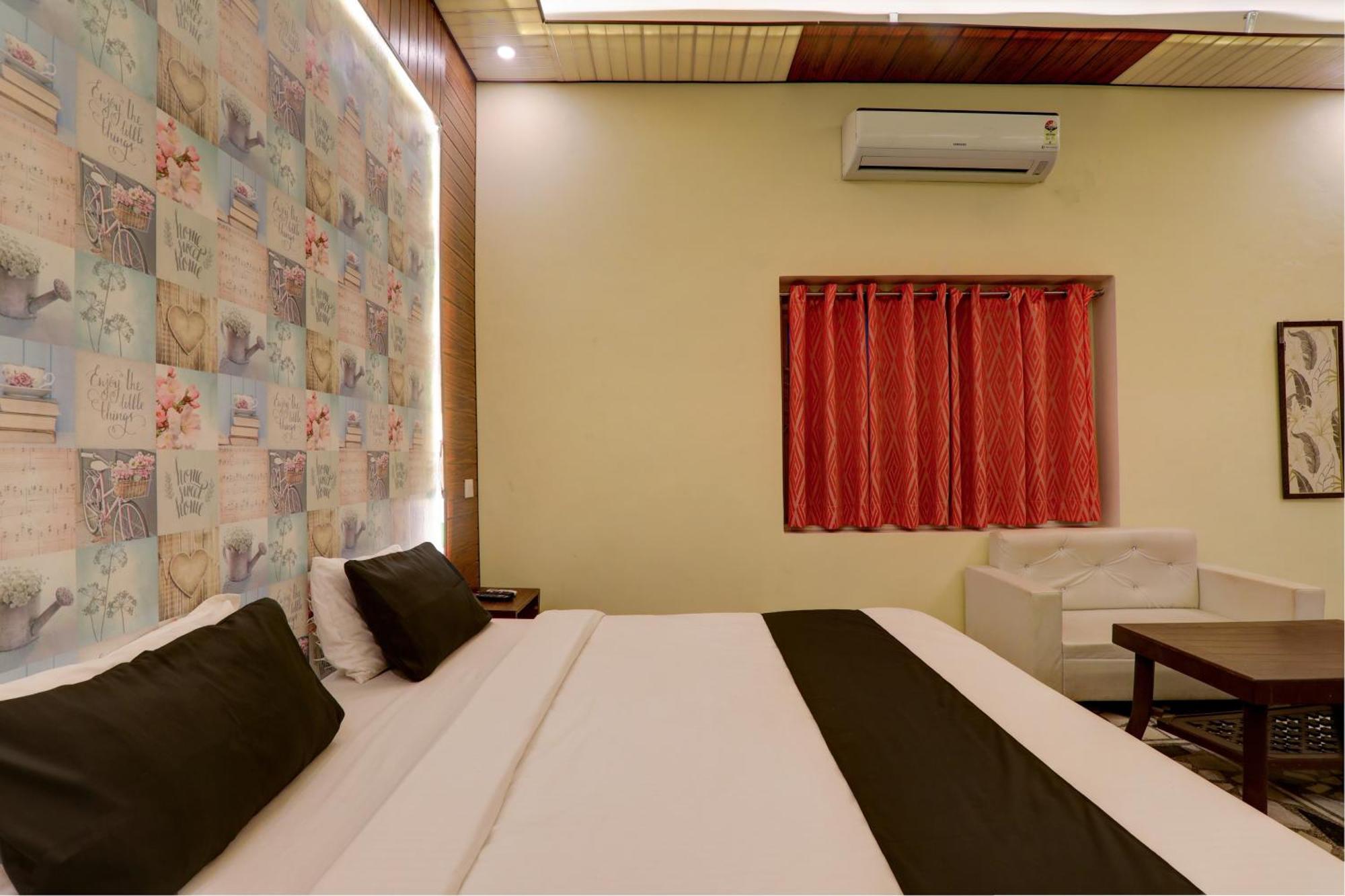 Hotel O Flagship Adbhut Moment Hotel Varanasi Exterior foto